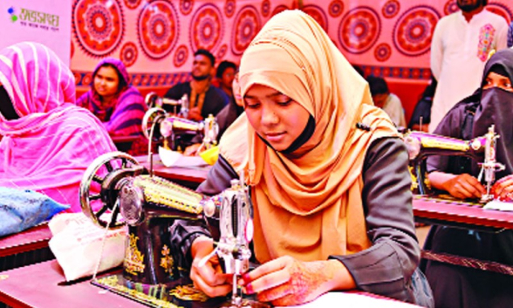 গ্রামীণ নারীদের পাশে বসুন্ধরা গ্রুপ গ্রামীণ নারীদের পাশে বসুন্ধরা গ্রুপ