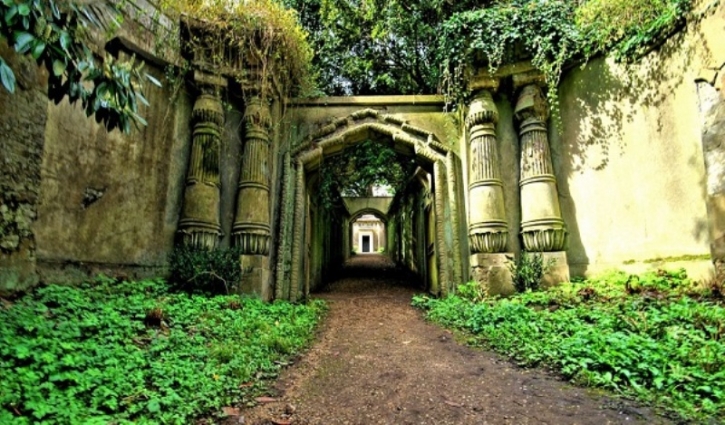 বিশ্বের পাঁচ ভৌতিক স্থান