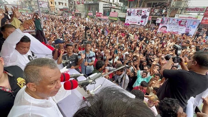 নোয়াখালীত এমপি একরামের নেতৃত্বে শোক র্যালি নোয়াখালীত এমপি একরামের নেতৃত্বে শোক র্যালি