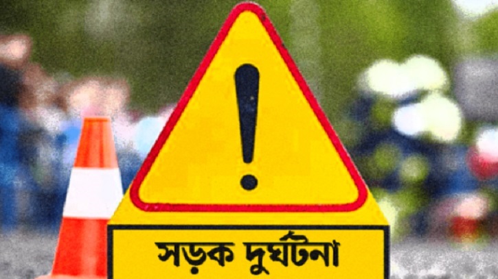 রামুতে বাস-কাভার্ডভ্যানের সংঘর্ষে ৩ জনের প্রাণহানী