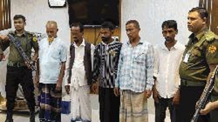 আরসার গান কমান্ডার মুছাসহ ৩ সহযোগী আটক আরসার গান কমান্ডার মুছাসহ ৩ সহযোগী আটক
