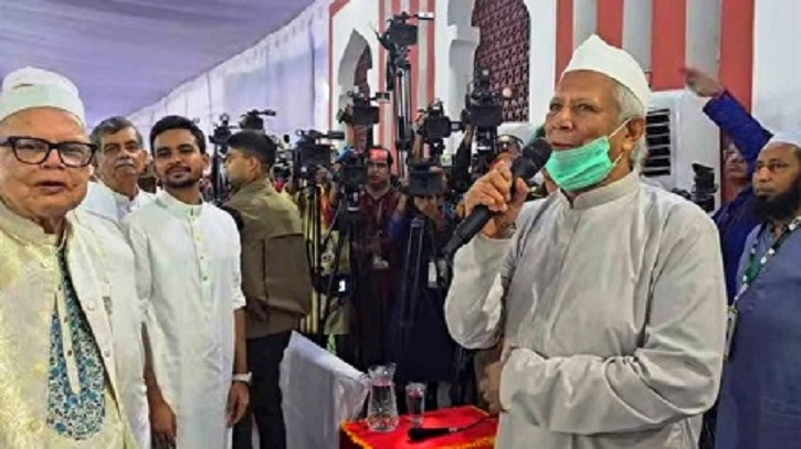 জাতীয় ঈদগাহে ঈদের নামাজ আদায় করলেন প্রধান উপদেষ্টা জাতীয় ঈদগাহে ঈদের নামাজ আদায় করলেন প্রধান উপদেষ্টা