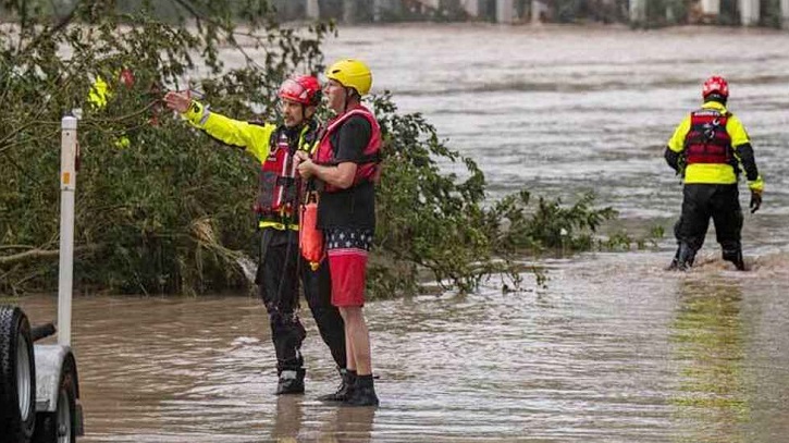 যুক্তরাষ্ট্রে ভয়াবহ বন্যায় প্রাণহানি বেড়ে ২৪ যুক্তরাষ্ট্রে ভয়াবহ বন্যায় প্রাণহানি বেড়ে ২৪