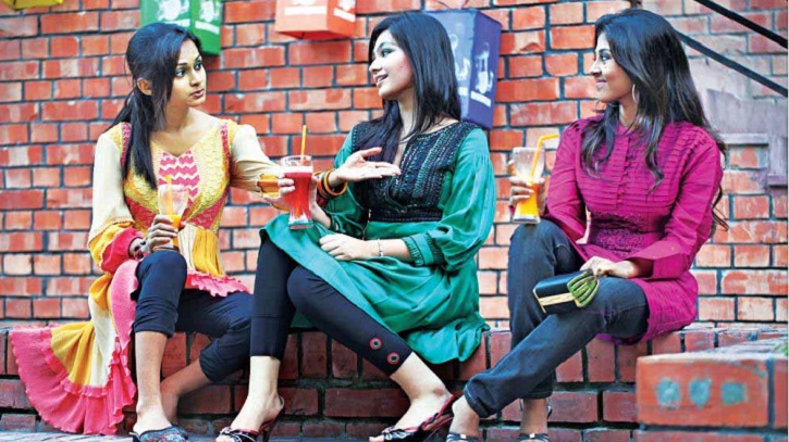 নারী ক্ষমতায়নে নারীর দায়িত্ব নারী ক্ষমতায়নে নারীর দায়িত্ব